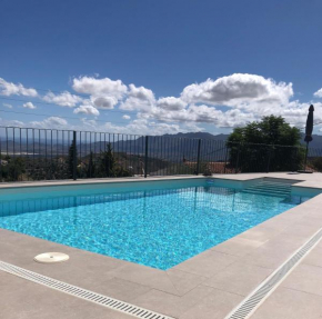 Casa Miramar, with private pool and stunning views Bedar